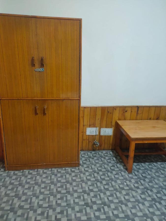 Roop Mountain Homestay Manāli Quarto foto